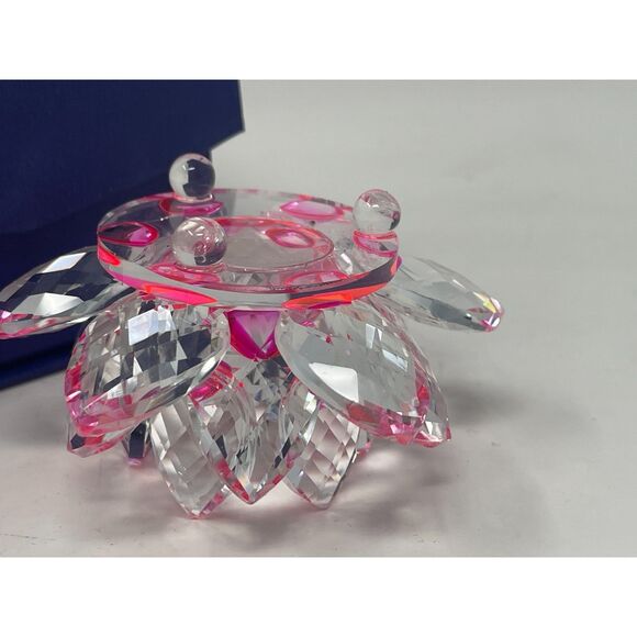 Vintage Crystal Lotus Flower Pink Decoration Paperweight Centerpiece ~Glows~ NOS - Picture 7 of 8